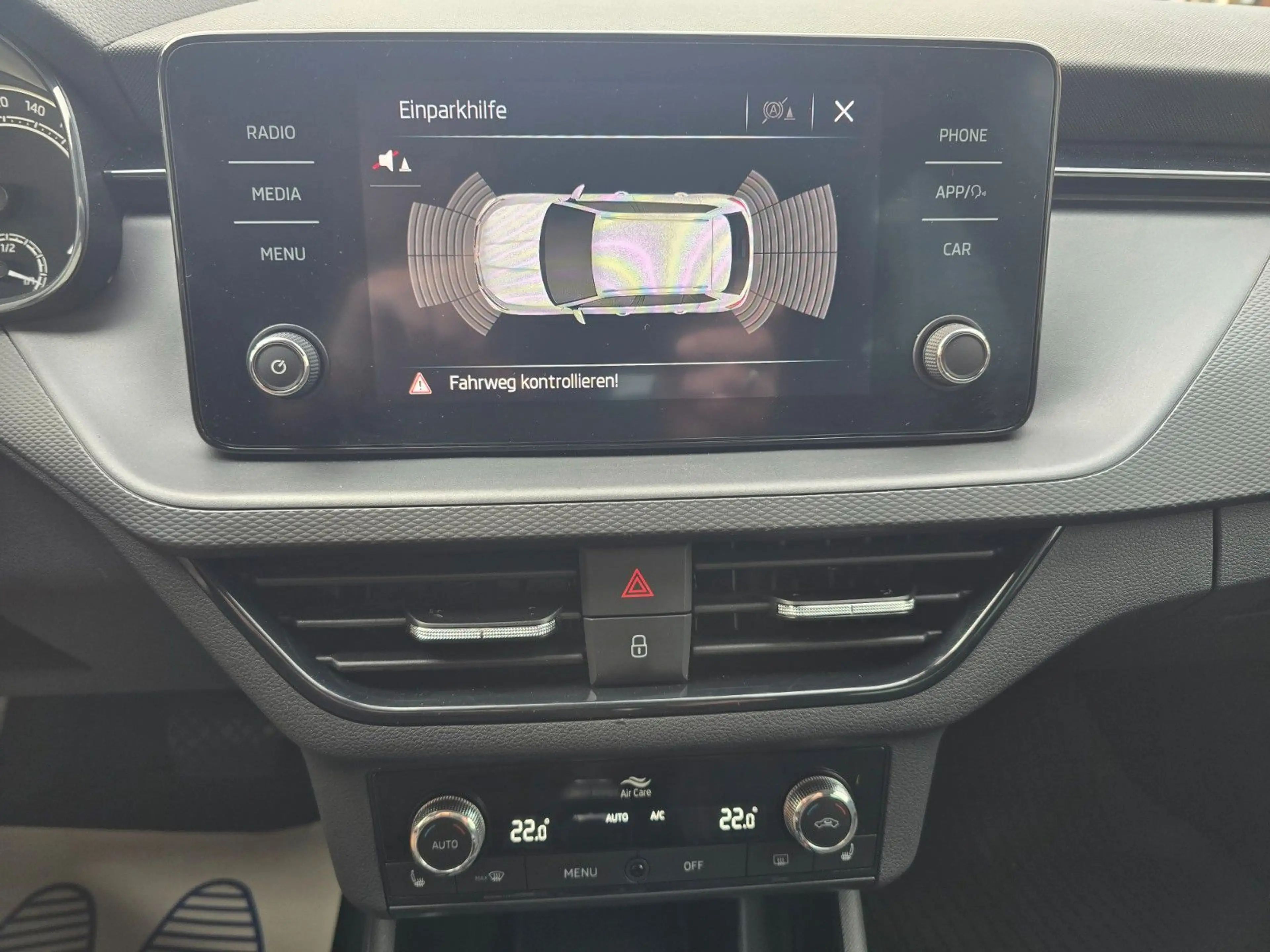 Skoda Kamiq Ambition, DSG, LED, 5J. Garantie — photo 13