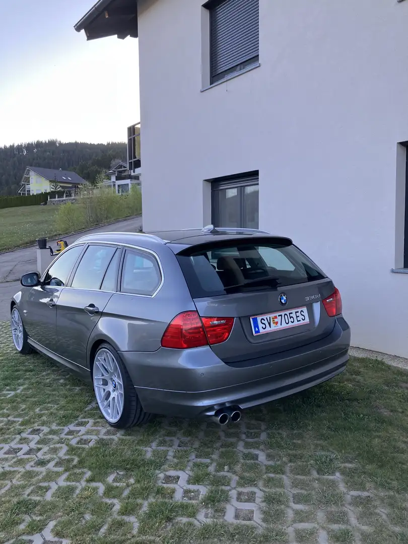 BMW 330 - 2