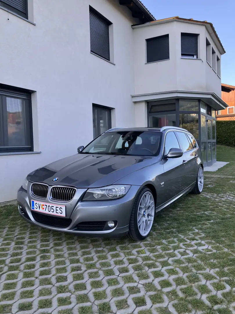 BMW 330 - 1