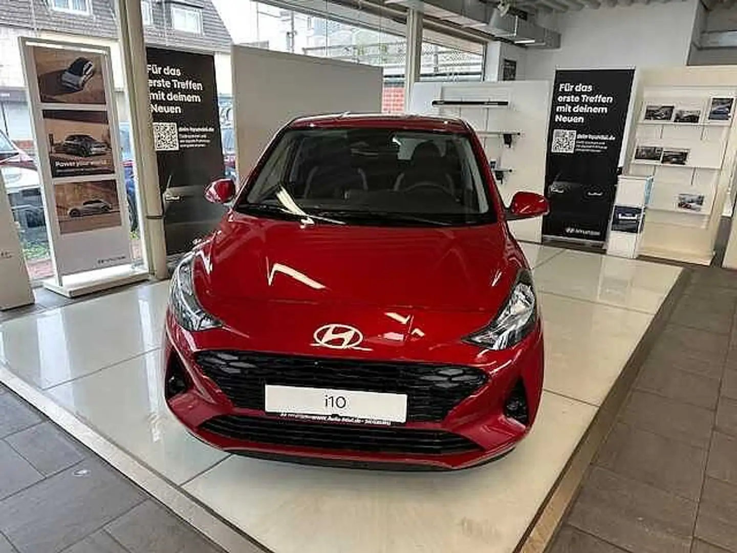 Hyundai i10 1.2 MT Comfort Plus*Navi*Klimaa.*PDC*Kamera Rouge - 2