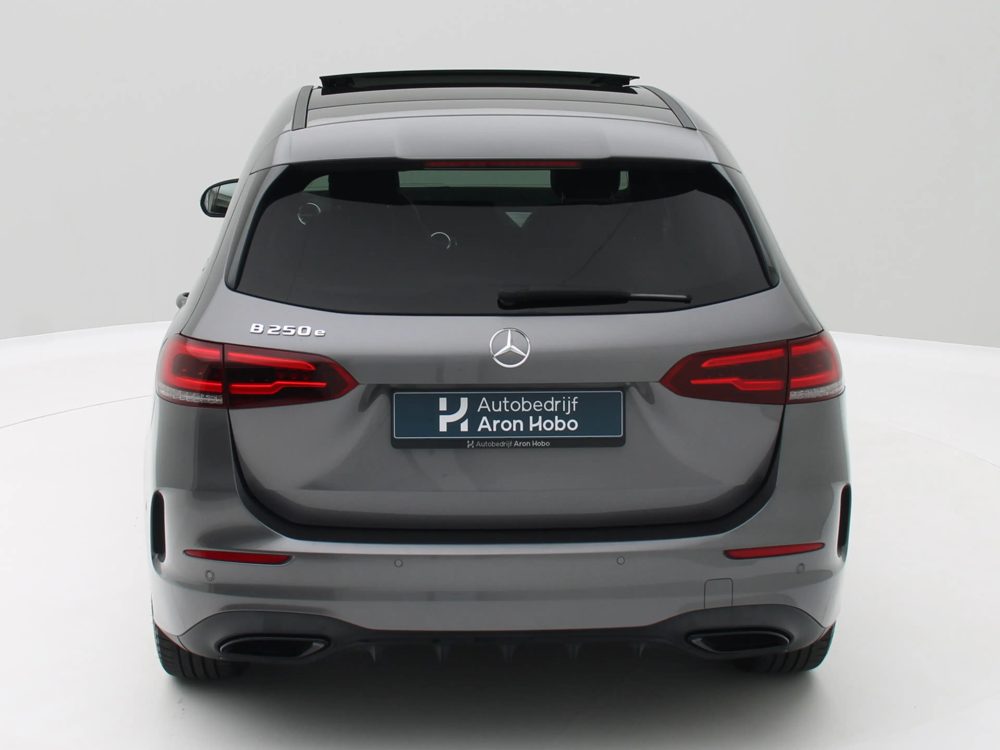 Mercedes-Benz B 250 e AMG Pano, Sfeer, Camera, Carplay — photo 4