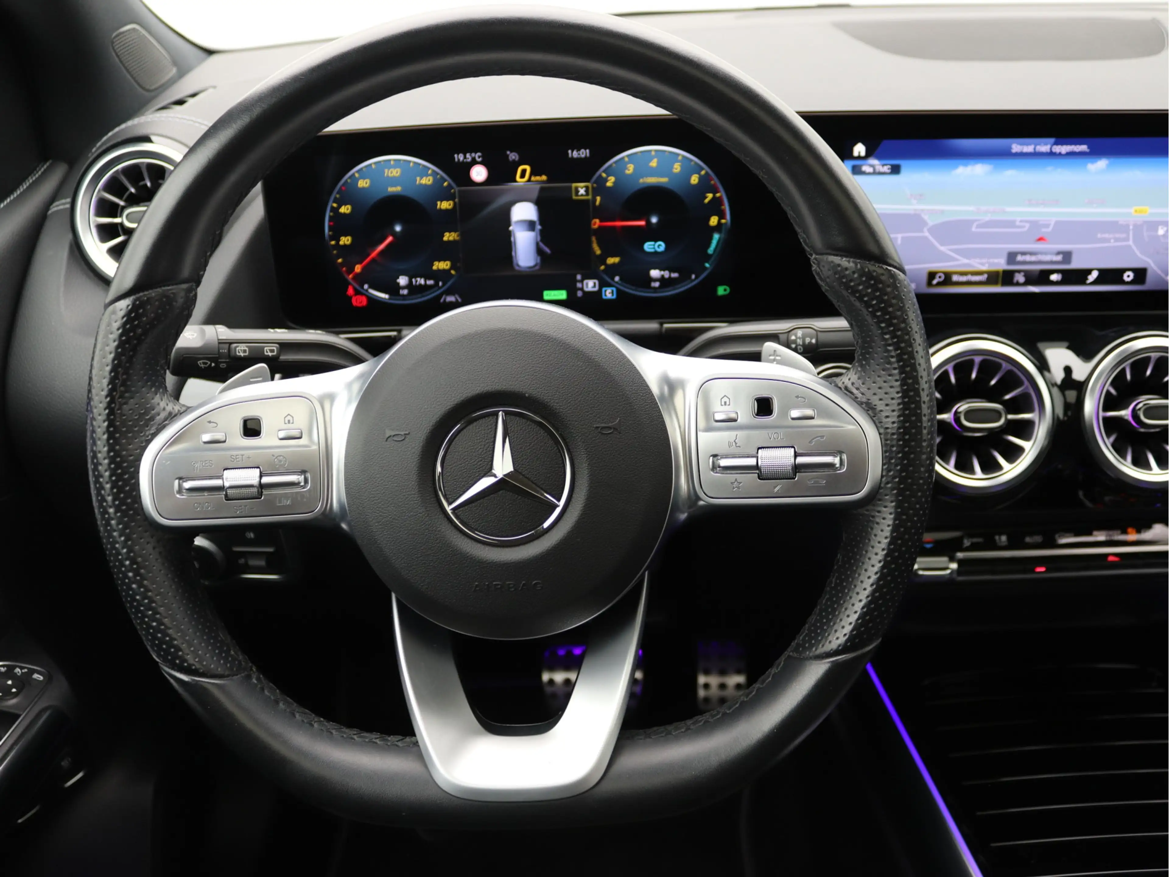 Mercedes-Benz B 250 e AMG Pano, Sfeer, Camera, Carplay — photo 15