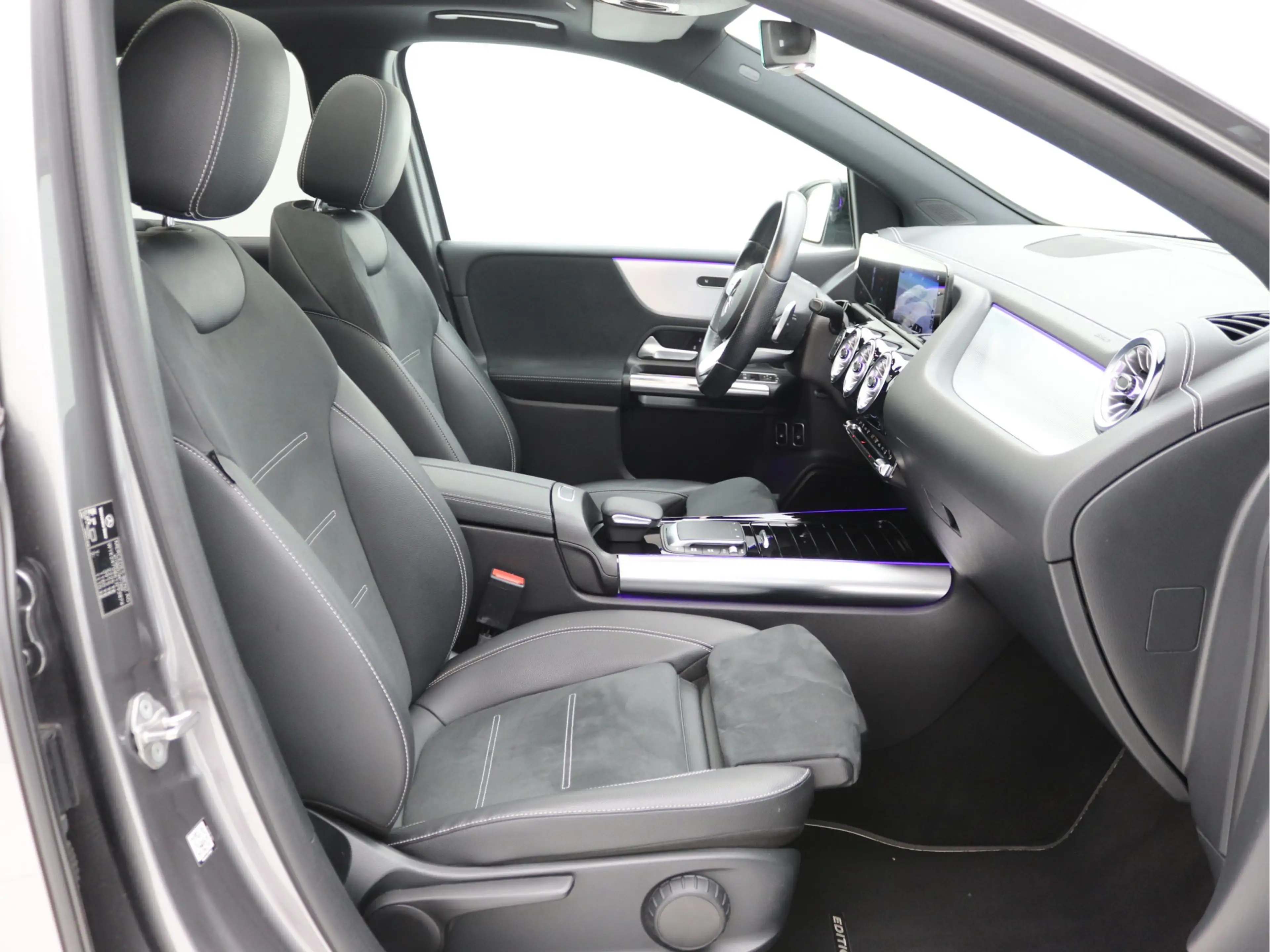 Mercedes-Benz B 250 e AMG Pano, Sfeer, Camera, Carplay — photo 11