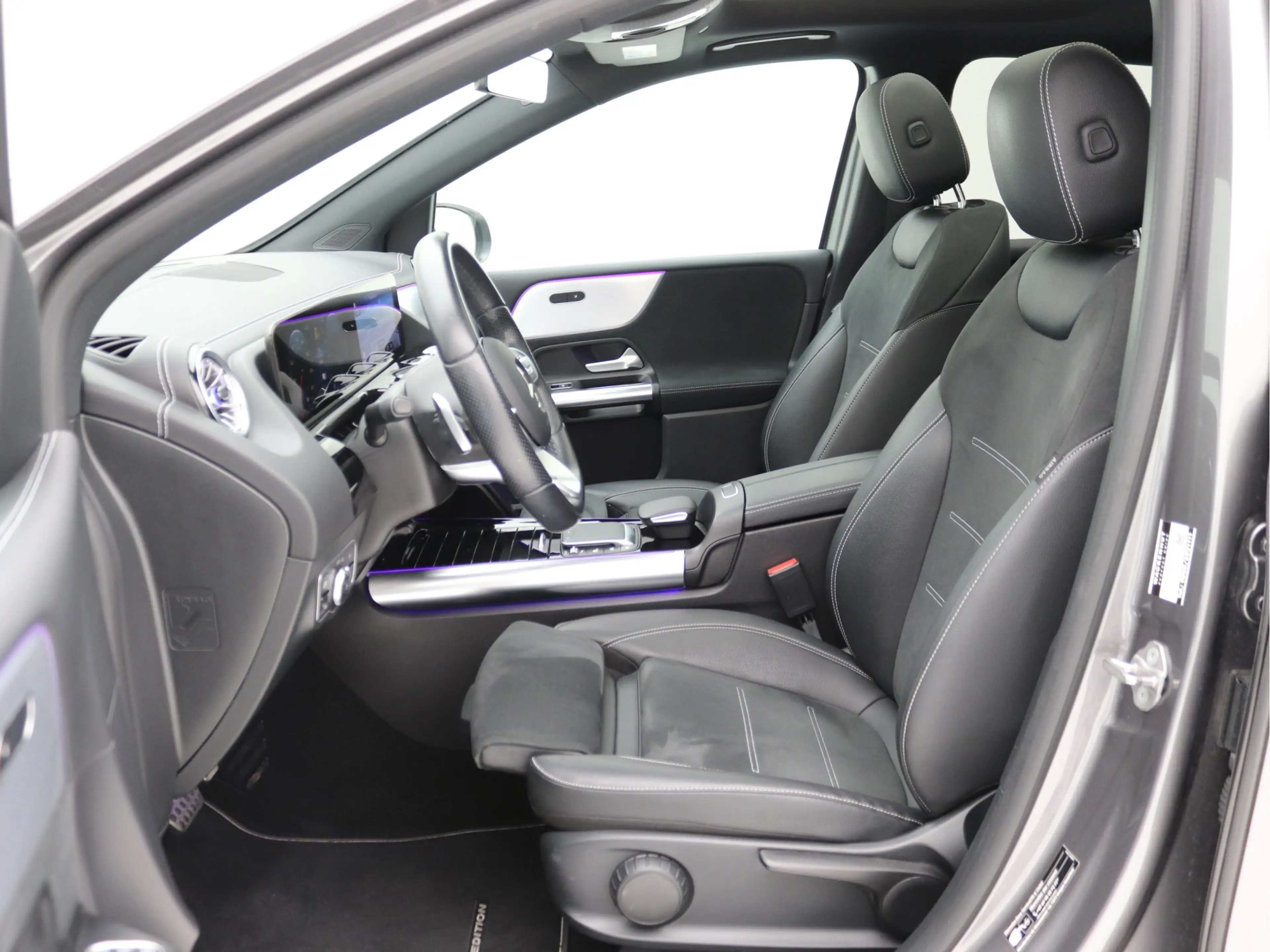 Mercedes-Benz B 250 e AMG Pano, Sfeer, Camera, Carplay — photo 10