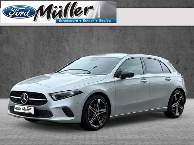 Mercedes-Benz A 220 Progressive MBUX LED AHK