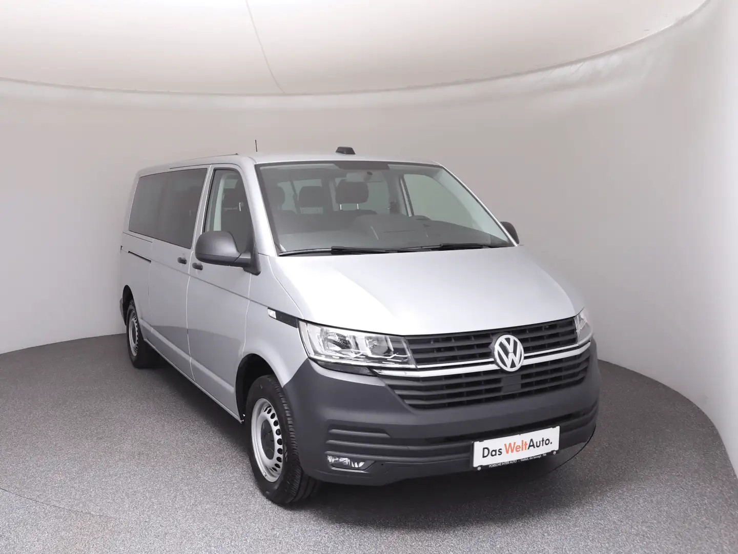 Volkswagen T6.1 Transporter Kombi LR TDI Silber - 2