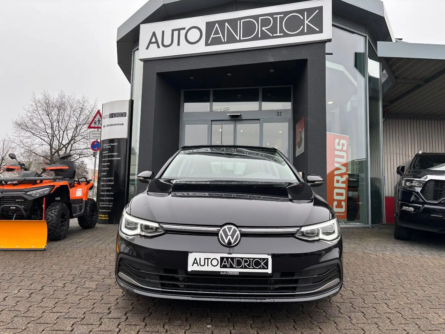 Volkswagen Golf Style 1.HAND AHK SHZ LHZ ACC PDC NAVI AUTOM Schwarz - 2