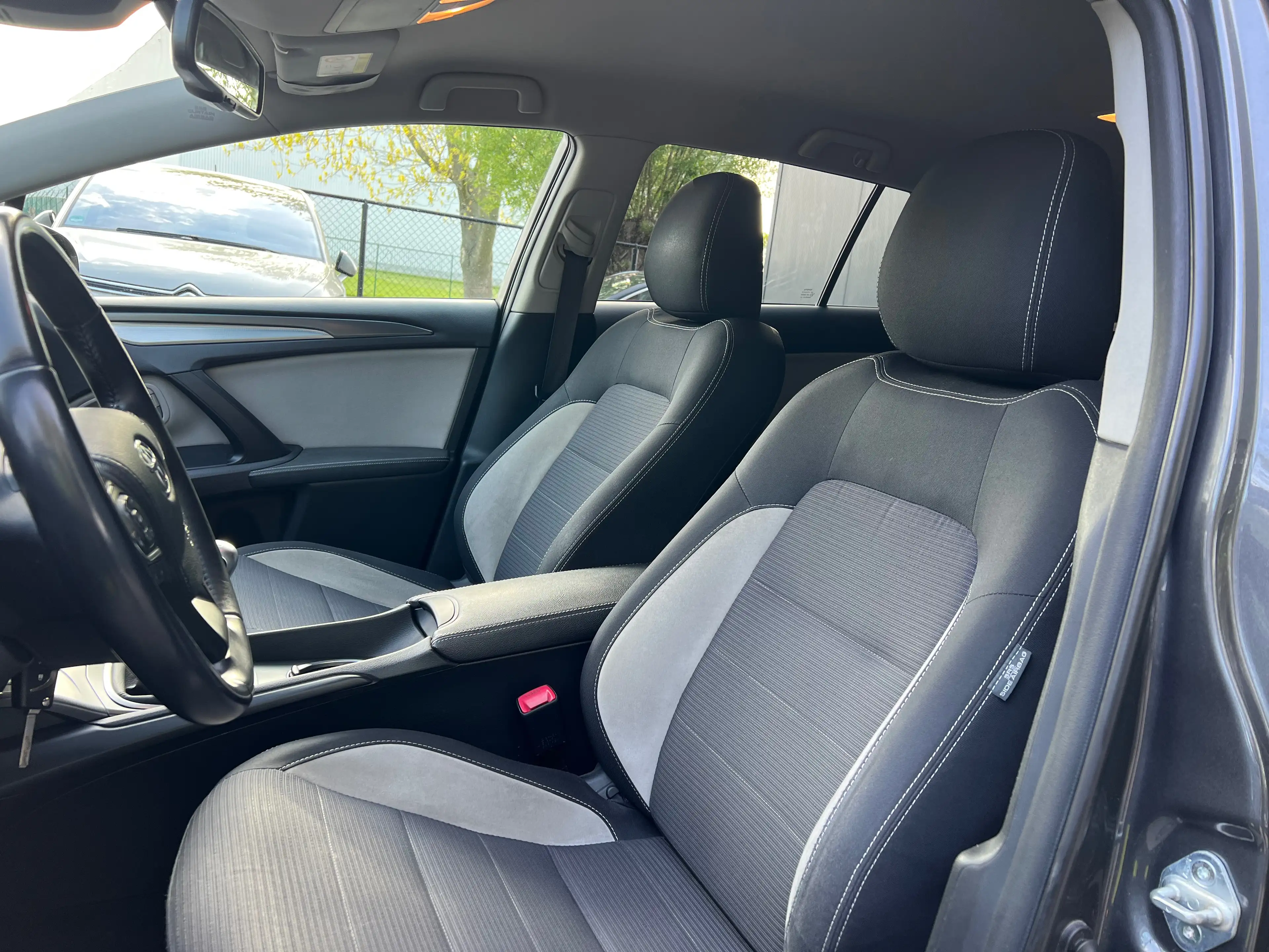 Toyota Avensis SW 1.8i Premium Navi Camera Trekhaak — photo 11
