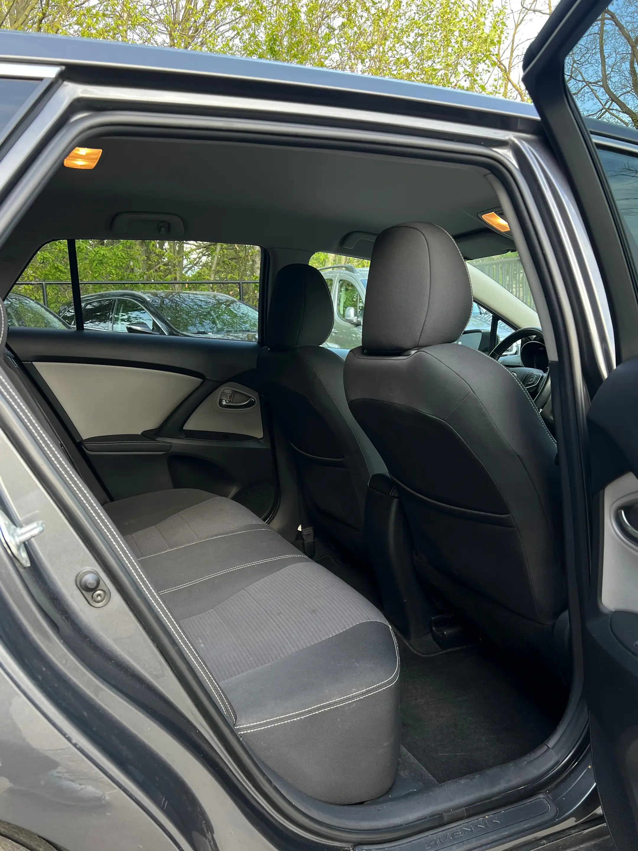 Toyota Avensis SW 1.8i Premium Navi Camera Trekhaak — photo 9