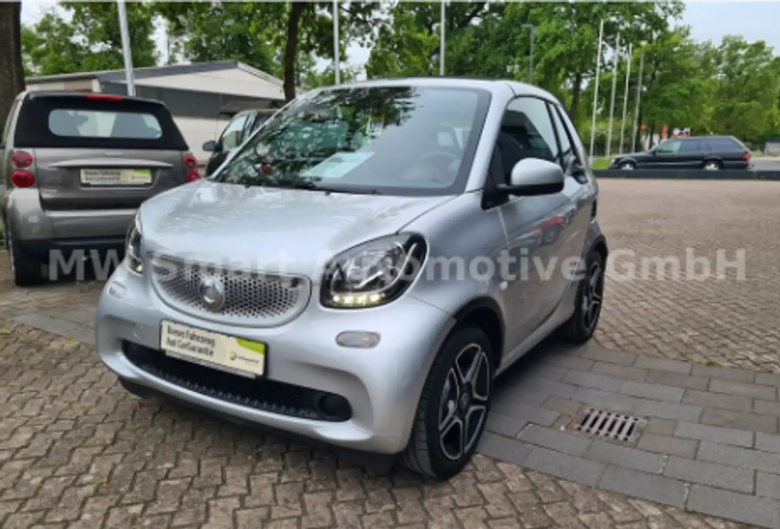 smart forTwo Cabrio 66 Passion Aut. Plateado - 1