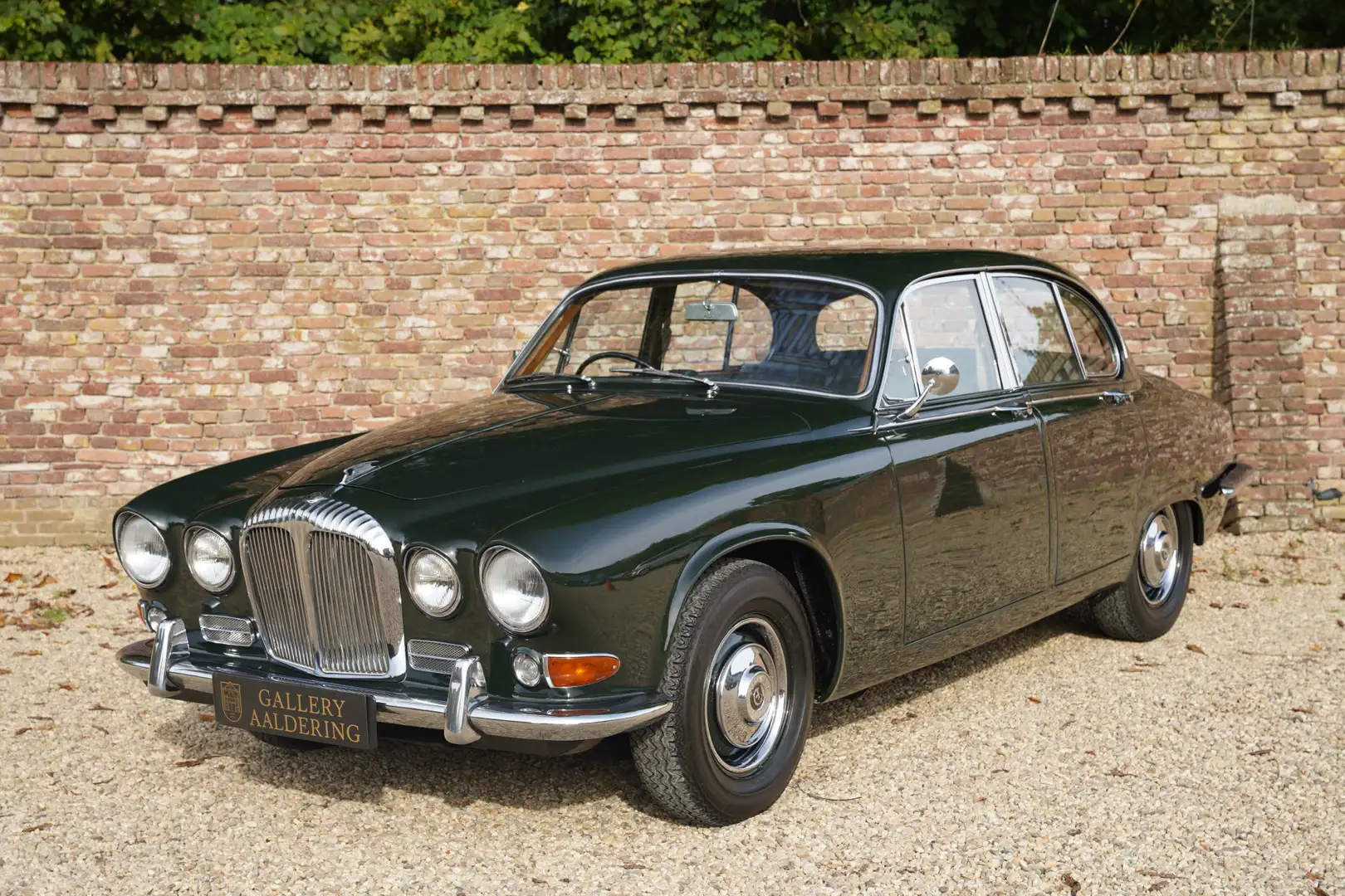 Jaguar Daimler Sovereign 420 Saloon More than 20 years privately Zelená - 1