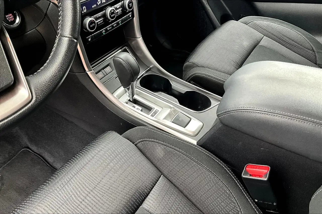 Subaru Ascent снимка Subaru Ascent