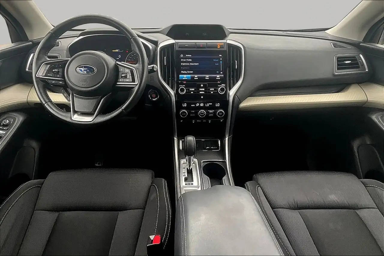 Subaru Ascent снимка Subaru Ascent