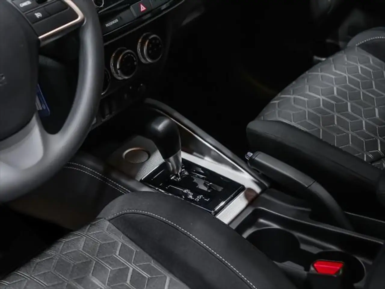 Mitsubishi RVR снимка Mitsubishi RVR