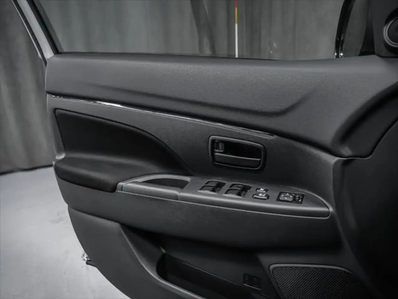 Mitsubishi RVR снимка Mitsubishi RVR