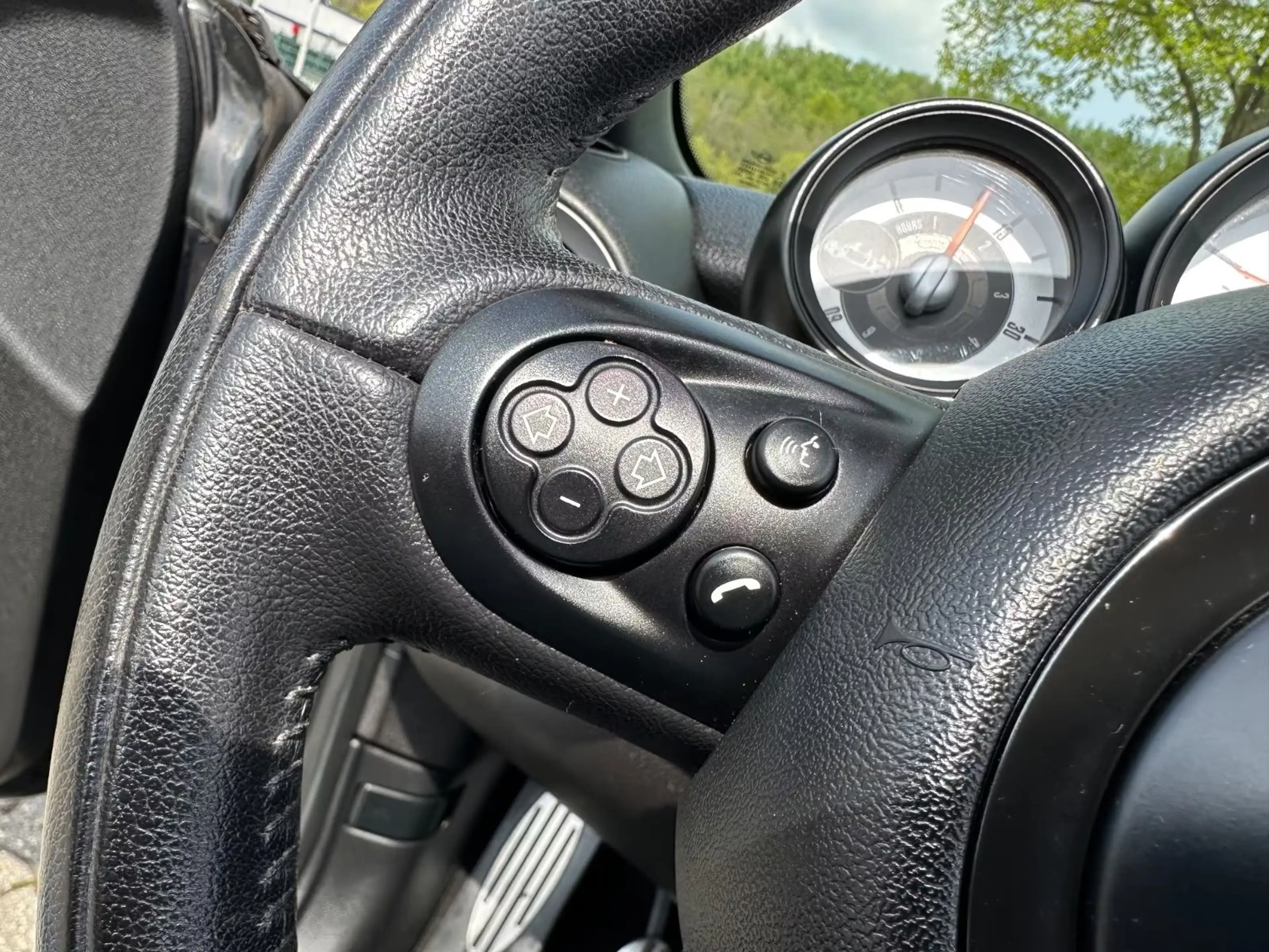 MINI Cooper SD Cabrio Cooper SD 2.HD Bi-Xenon NAV Bluetooth SHZ — photo 25