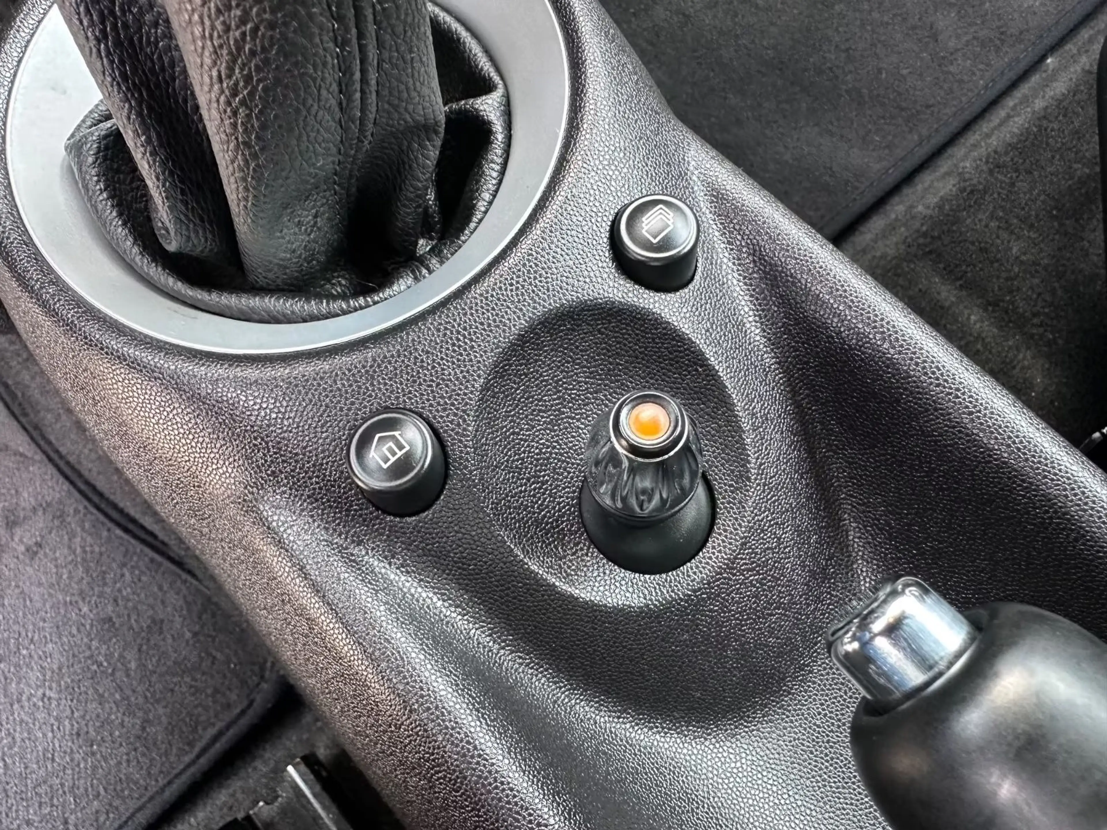 MINI Cooper SD Cabrio Cooper SD 2.HD Bi-Xenon NAV Bluetooth SHZ — photo 23