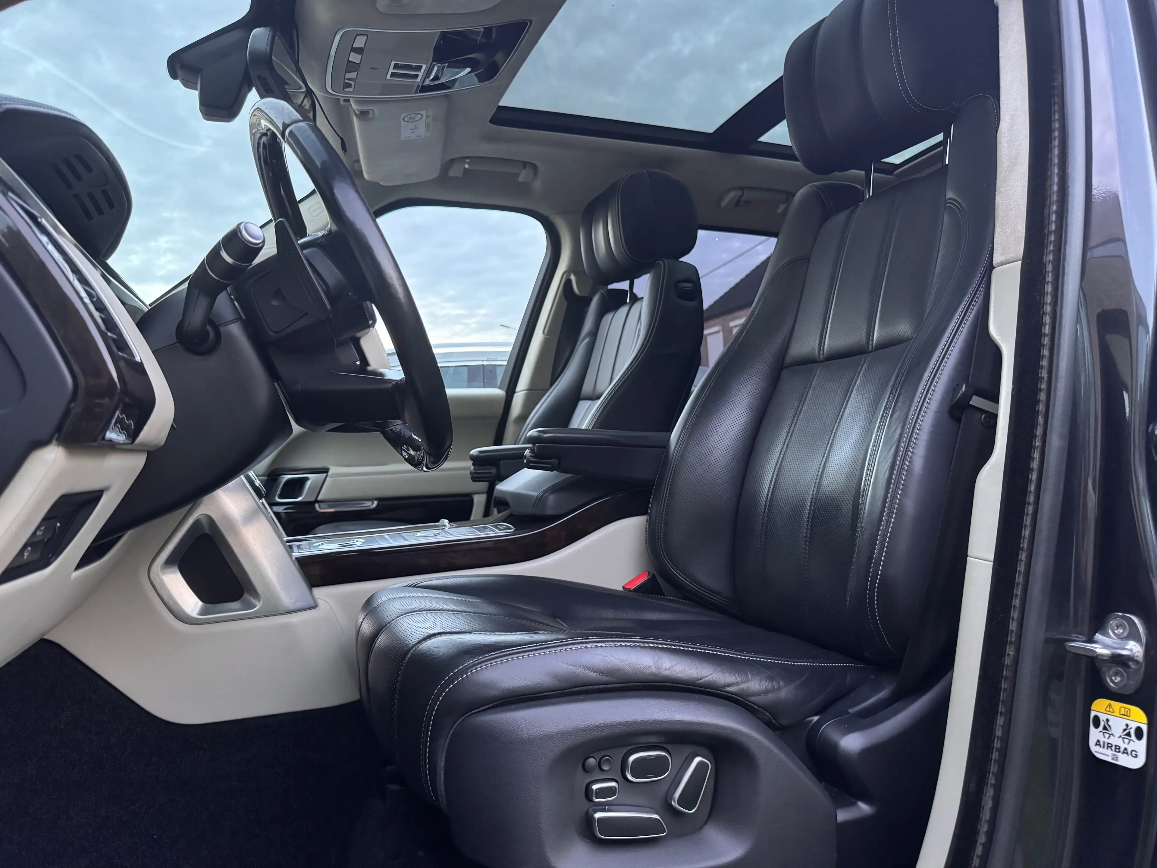 Land Rover Range Rover 4.4 SDV8 Autobiography | Lichte vracht — photo 7