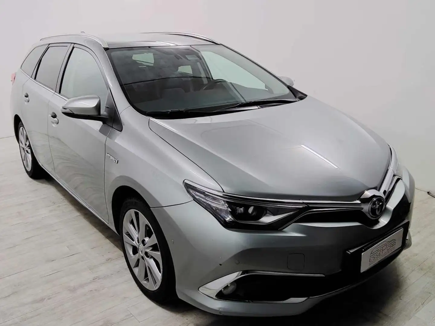 Toyota Auris 1.8 Hybrid Lounge Grigio - 2