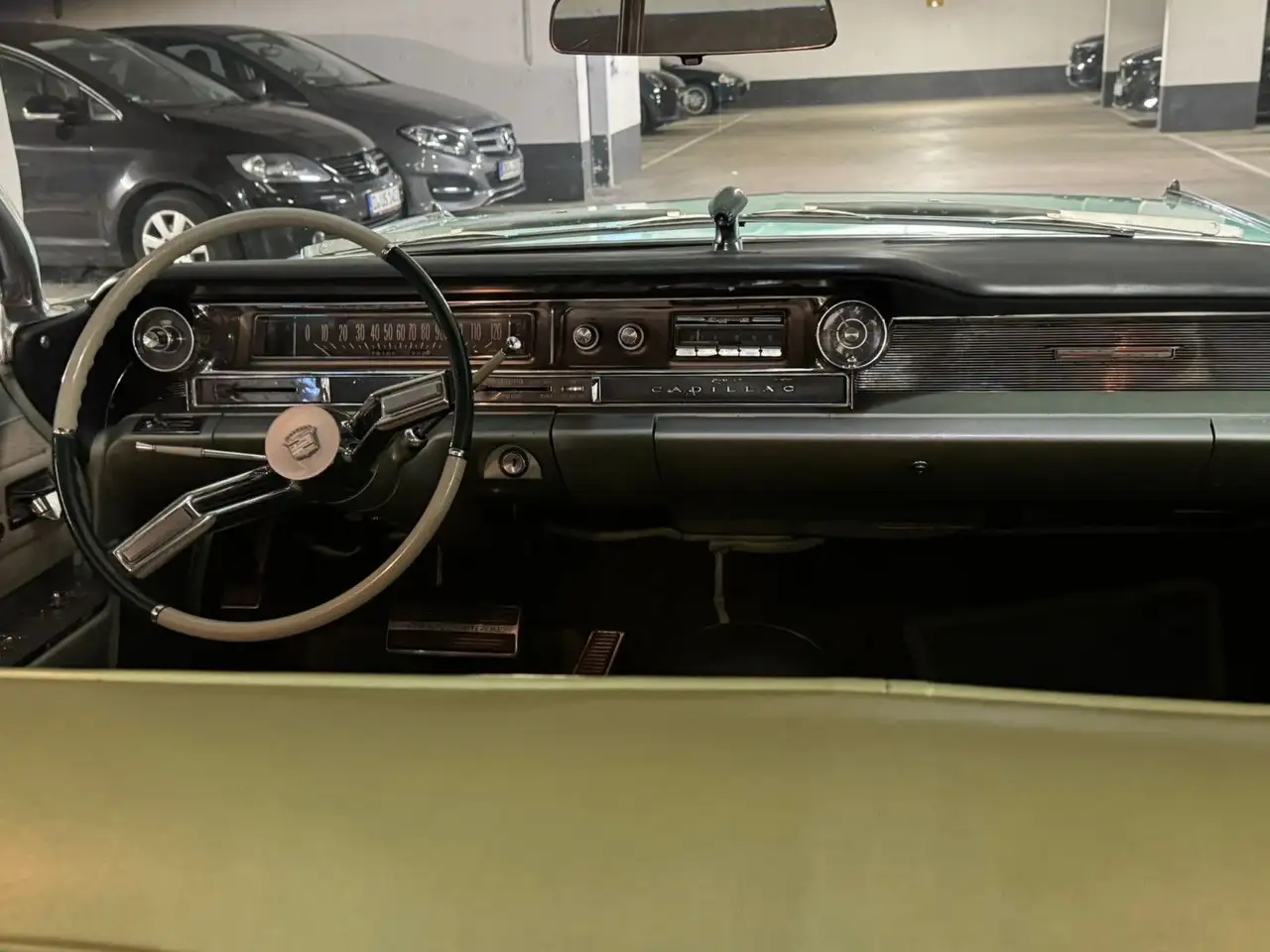 Cadillac Deville De Ville (6-Window) Oldtimer, foto 10