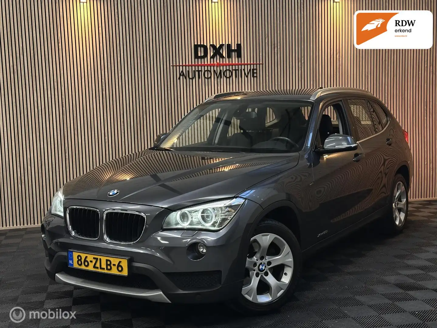 BMW X1 xDrive20i 184 Edition 2eEIGN NAP LEDER XENON TREKH Gris - 1