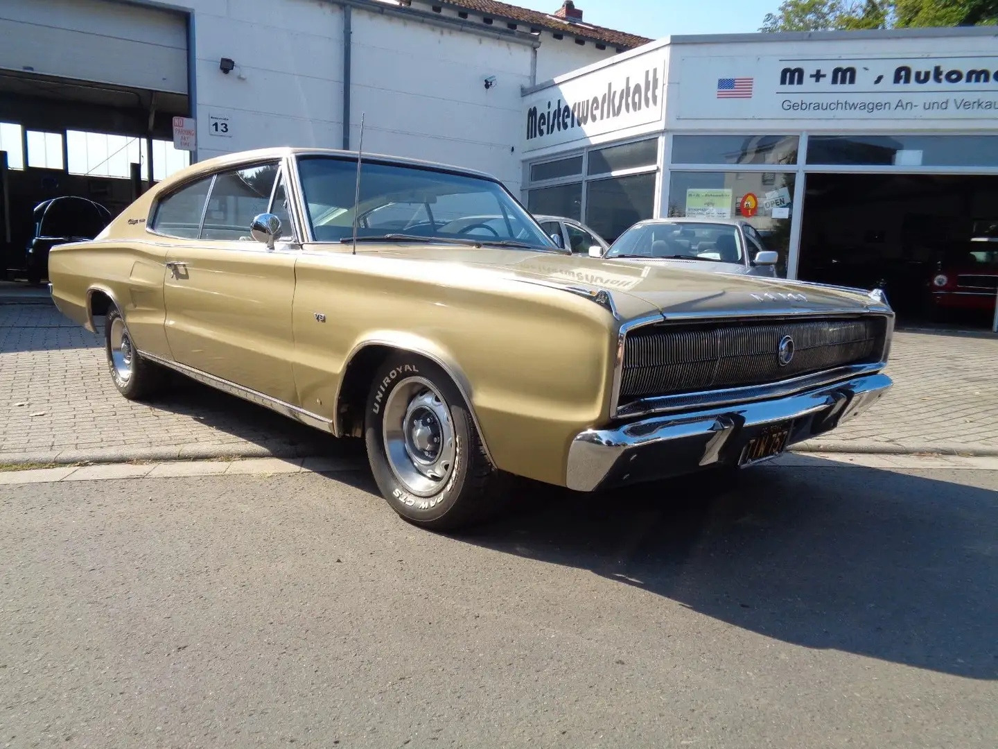 Dodge Charger Sports Hardtop Sammlerzustand Gold - 2