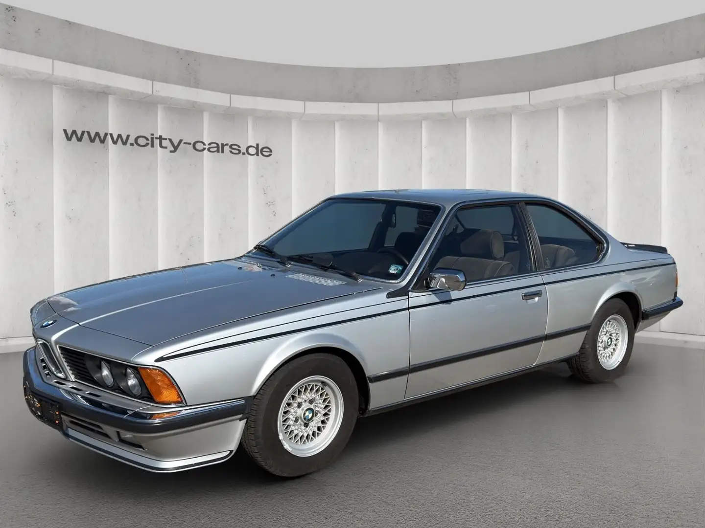BMW 635 CSI*Schaltwagen*H-Kennzeichen Срібний - 1