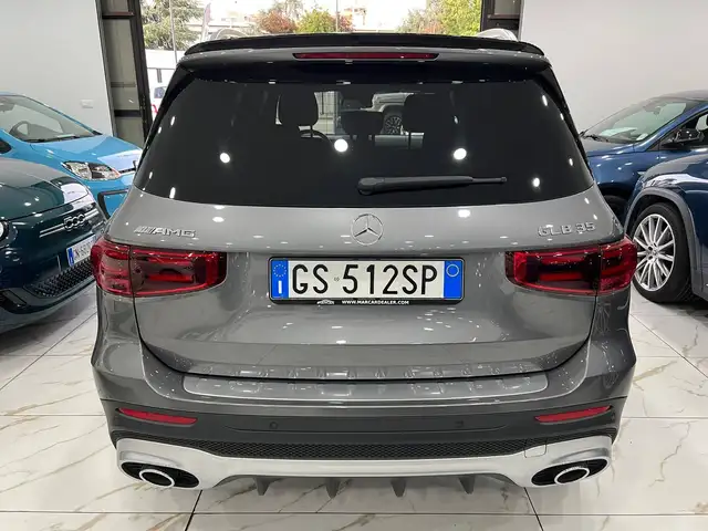 Mercedes-Benz GLB view 5