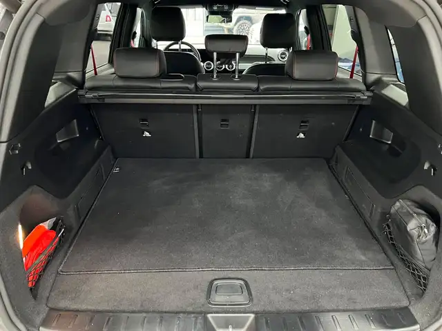 Mercedes-Benz GLB view 19