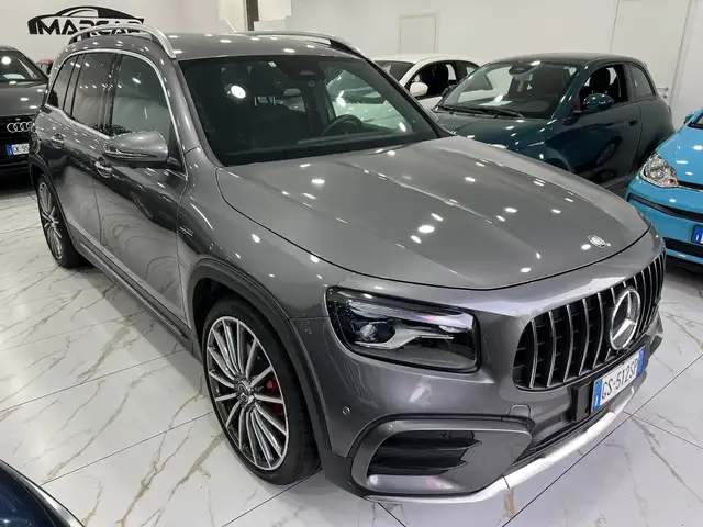 Mercedes-Benz GLB view 8