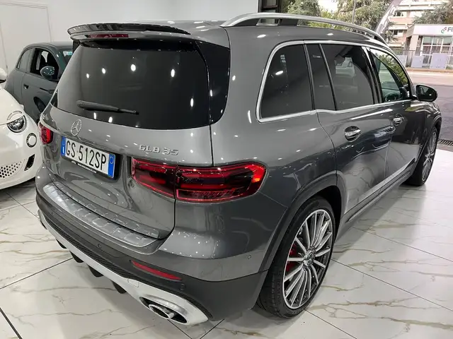 Mercedes-Benz GLB view 6