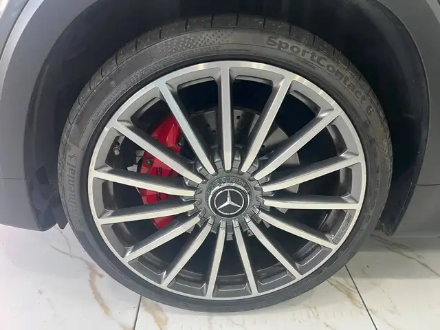 Mercedes-Benz GLB view 9