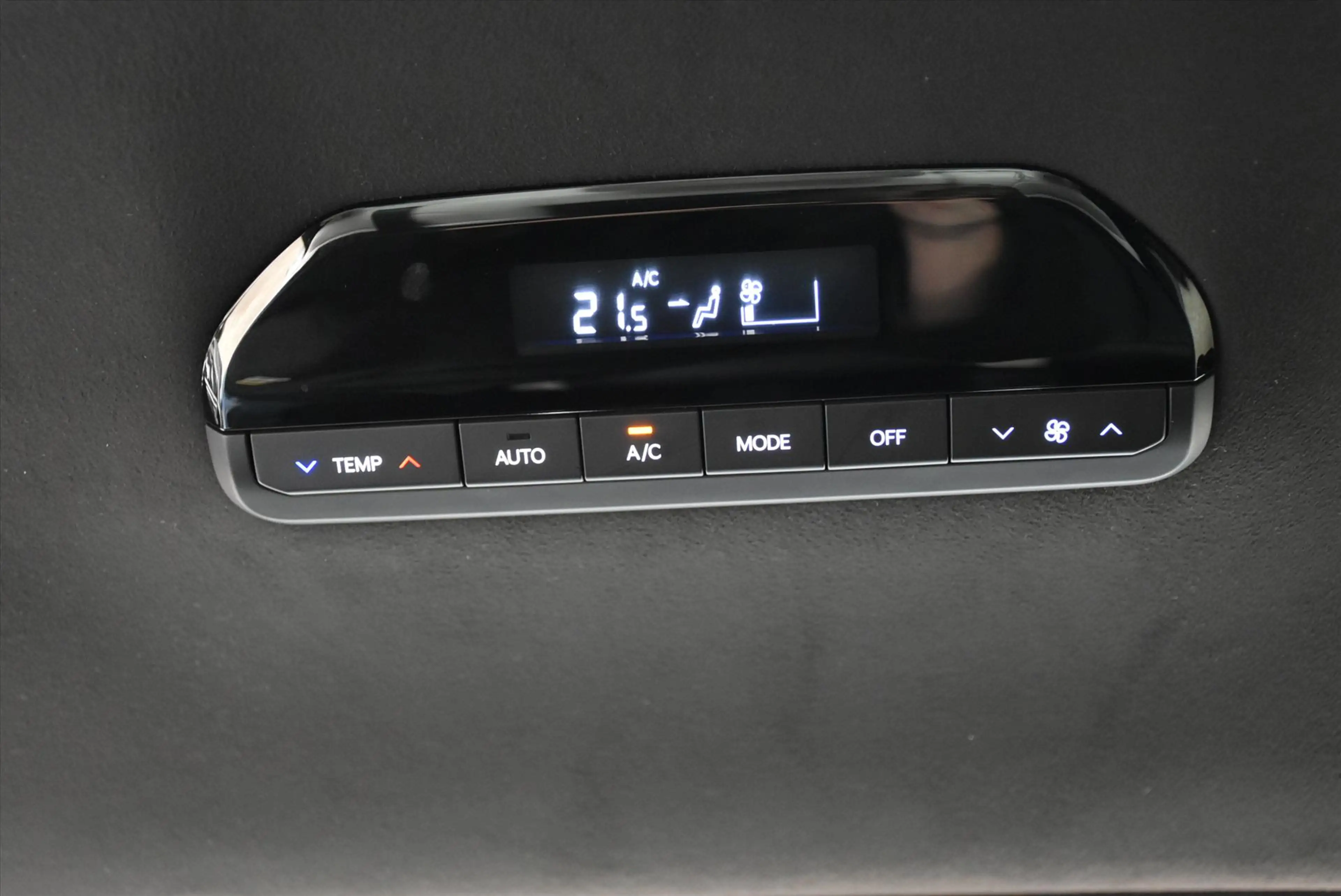 Kia EV9 99,8kWh 384pk AWD Dual Motor GT-Line — photo 43