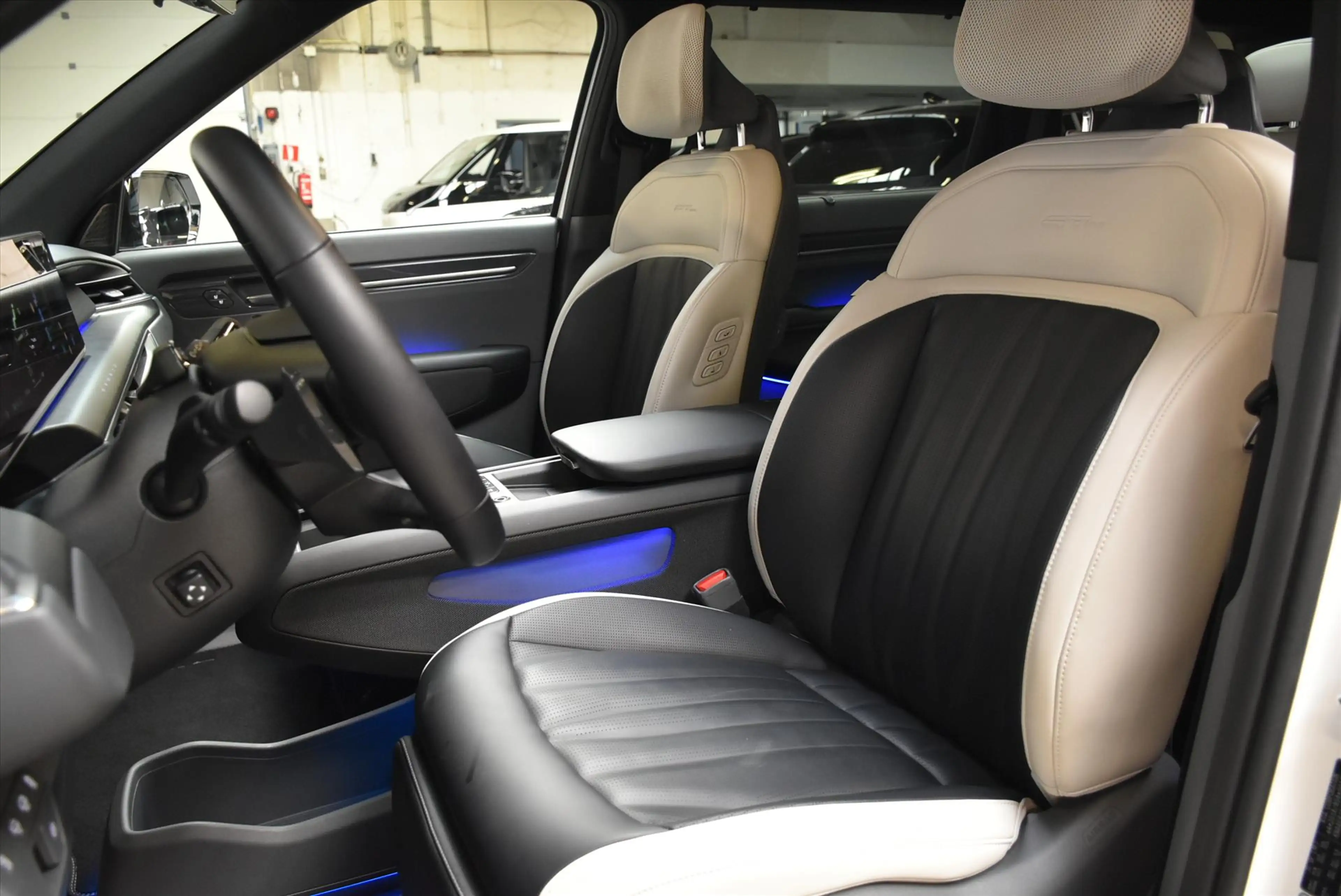 Kia EV9 99,8kWh 384pk AWD Dual Motor GT-Line — photo 9