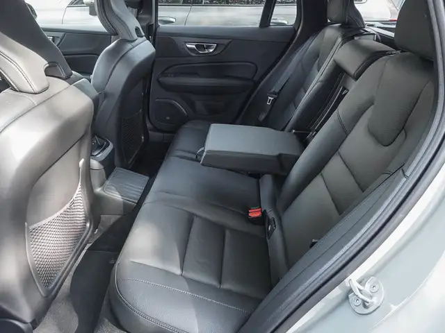 Volvo V60 view 15