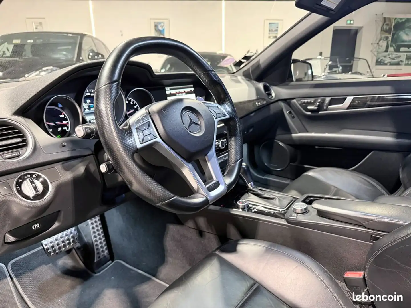 Mercedes-Benz C 63 AMG Mercedes iii (2) 63 amg speedshift mct Schwarz - 2