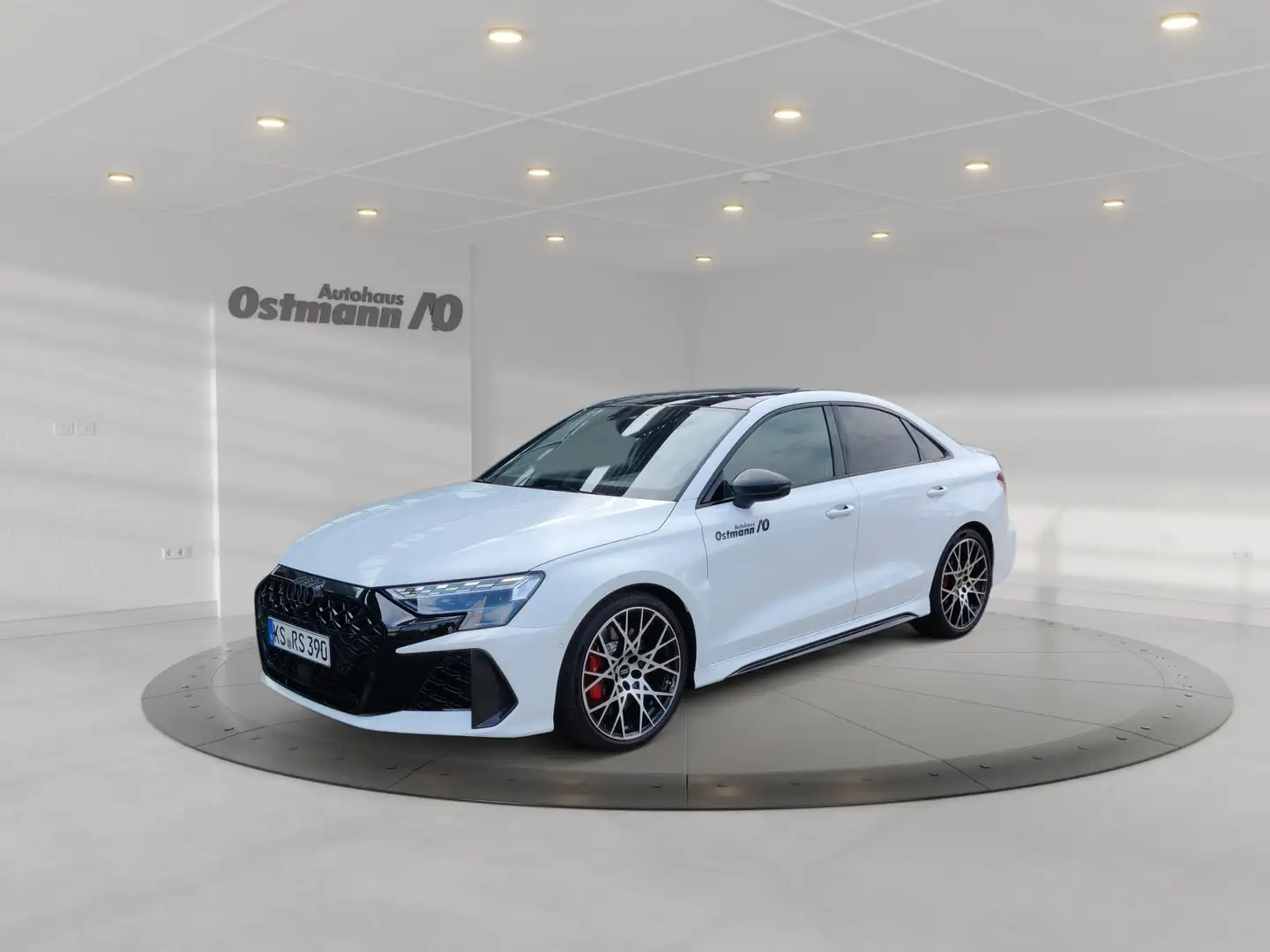 Audi RS3 2.5 quattro Lim. Matrix KAM PANO Weiß - 1