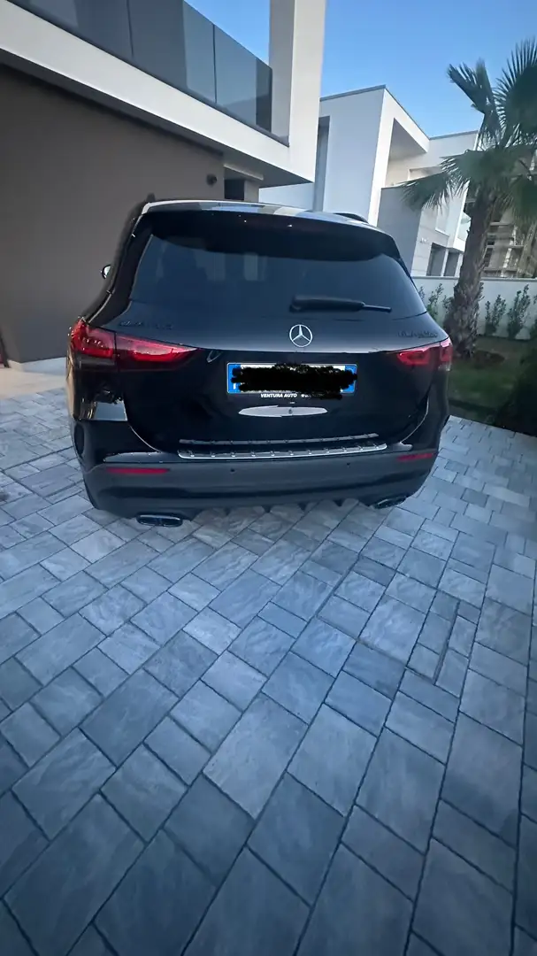 Mercedes-Benz GLA 180 d Premium auto - 1