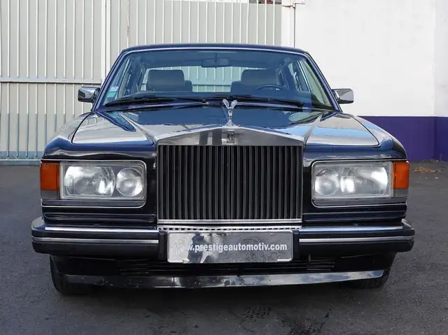 Rolls-Royce Silver Spur