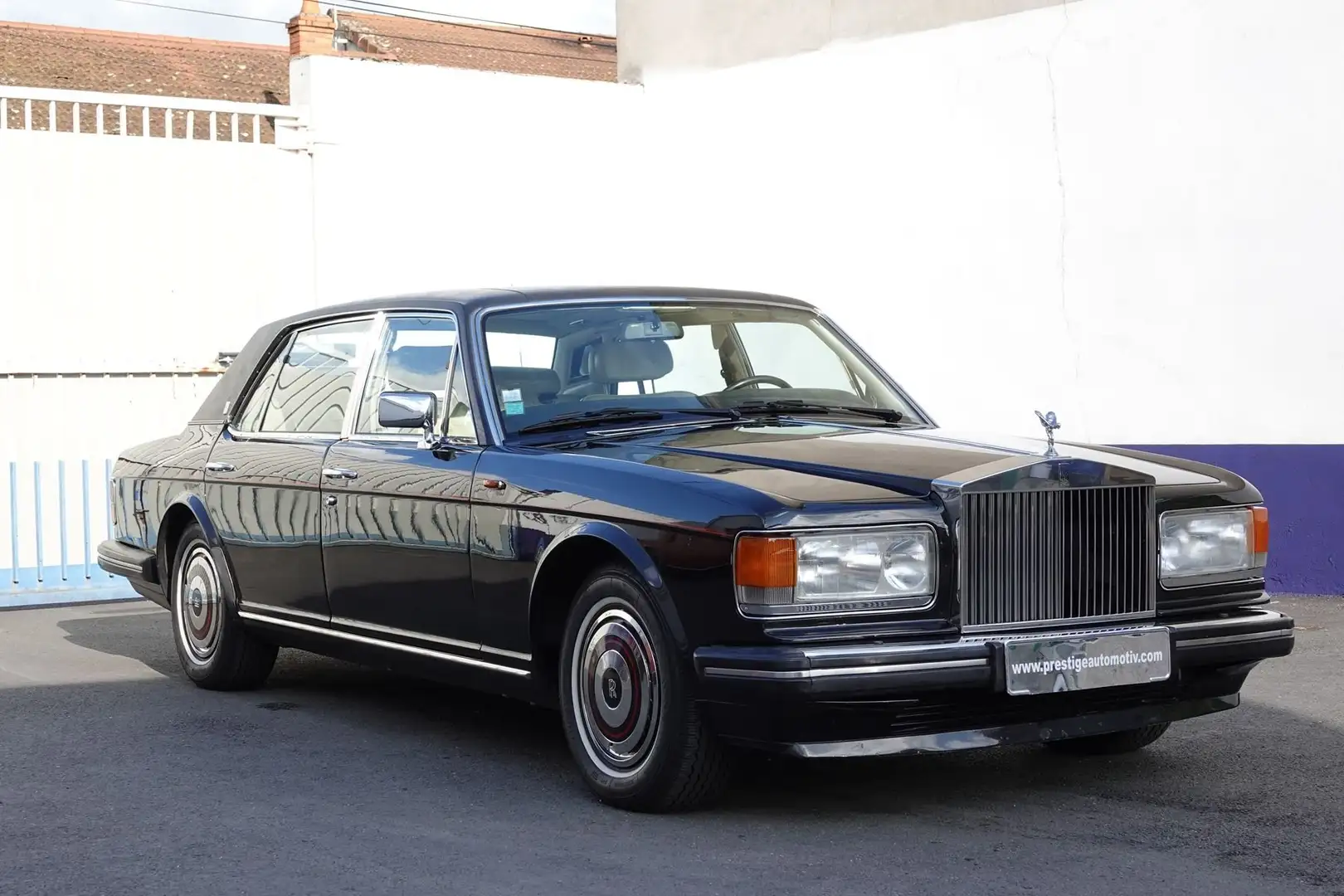 Rolls-Royce Silver Spur Negru - 2
