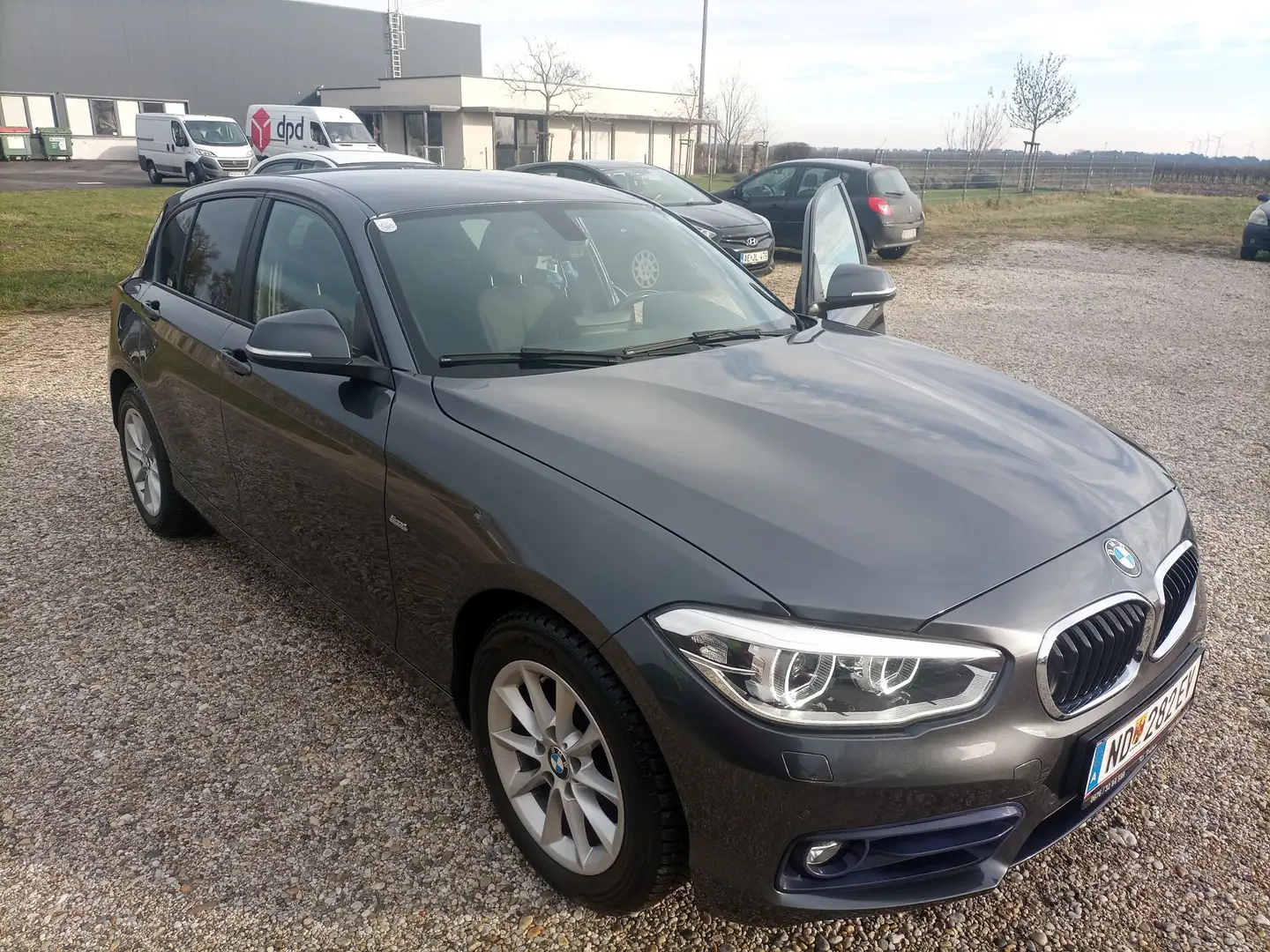 BMW 116 116d Sport Line - 1