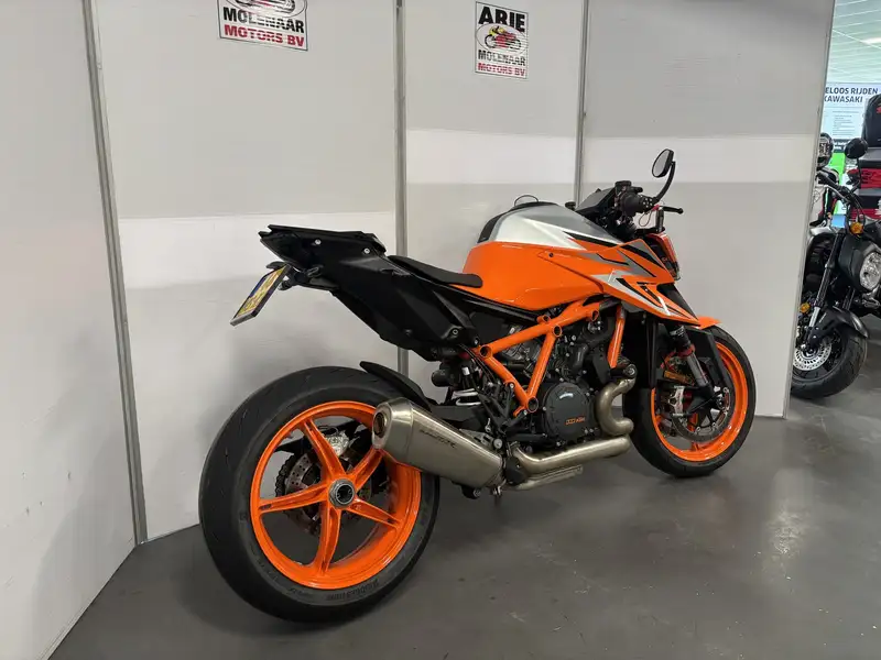 KTM 1290 Super Duke R - foto 6