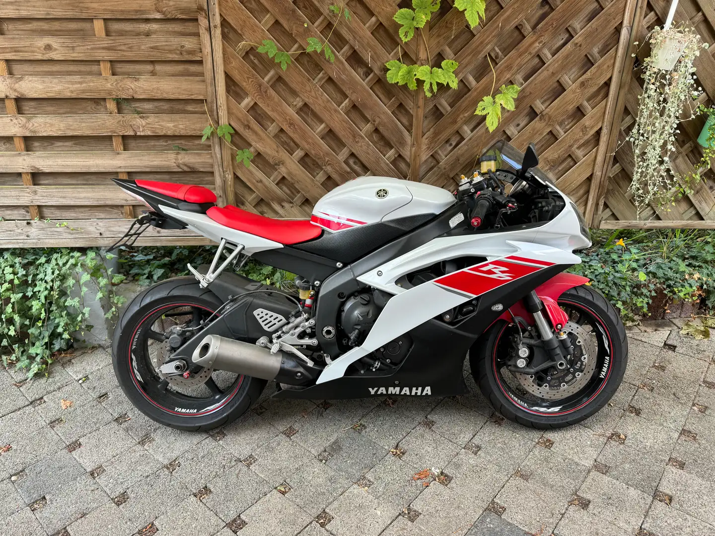 Yamaha YZF-R6 RJ 15 Bianco - 1