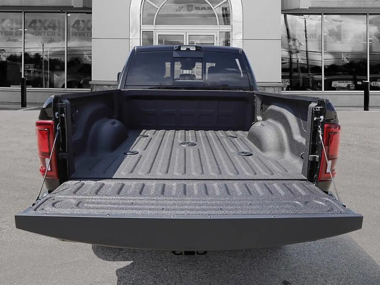 RAM 2500 снимка RAM 2500