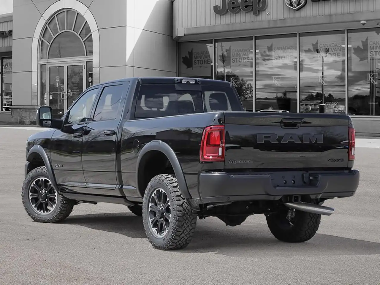 RAM 2500 снимка RAM 2500