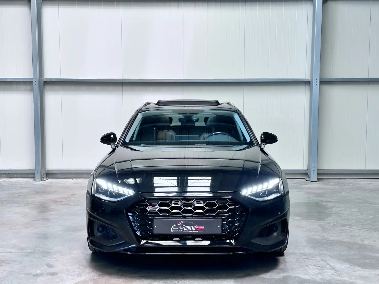 Audi A4 *GARANTIE 12 MOIS* Avant 30 TDi Sport Noir - 2