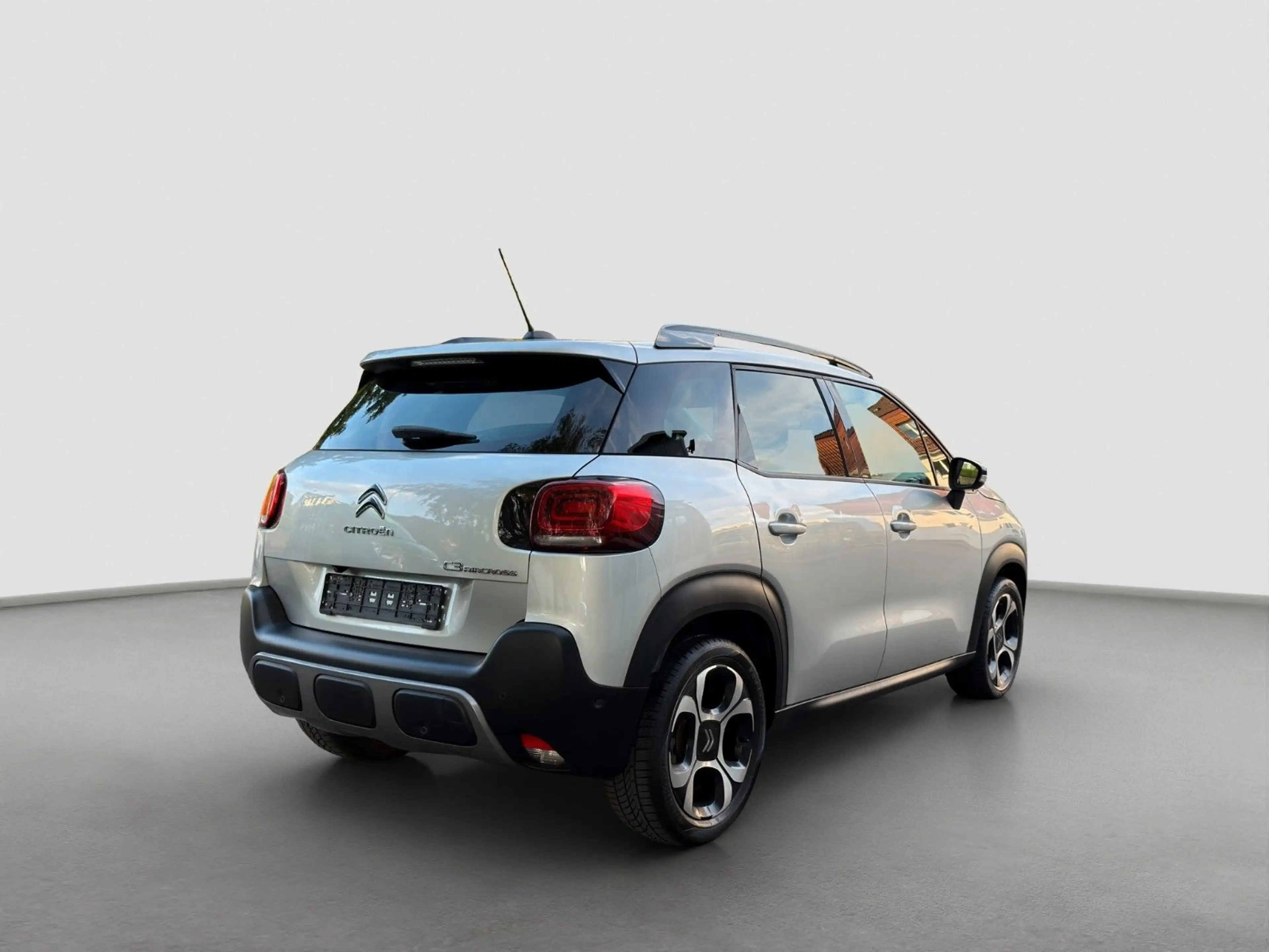 Citroen C3 Aircross Shine*1.Hand*Pano*Leder*Kamera*SHZ.. — photo 7