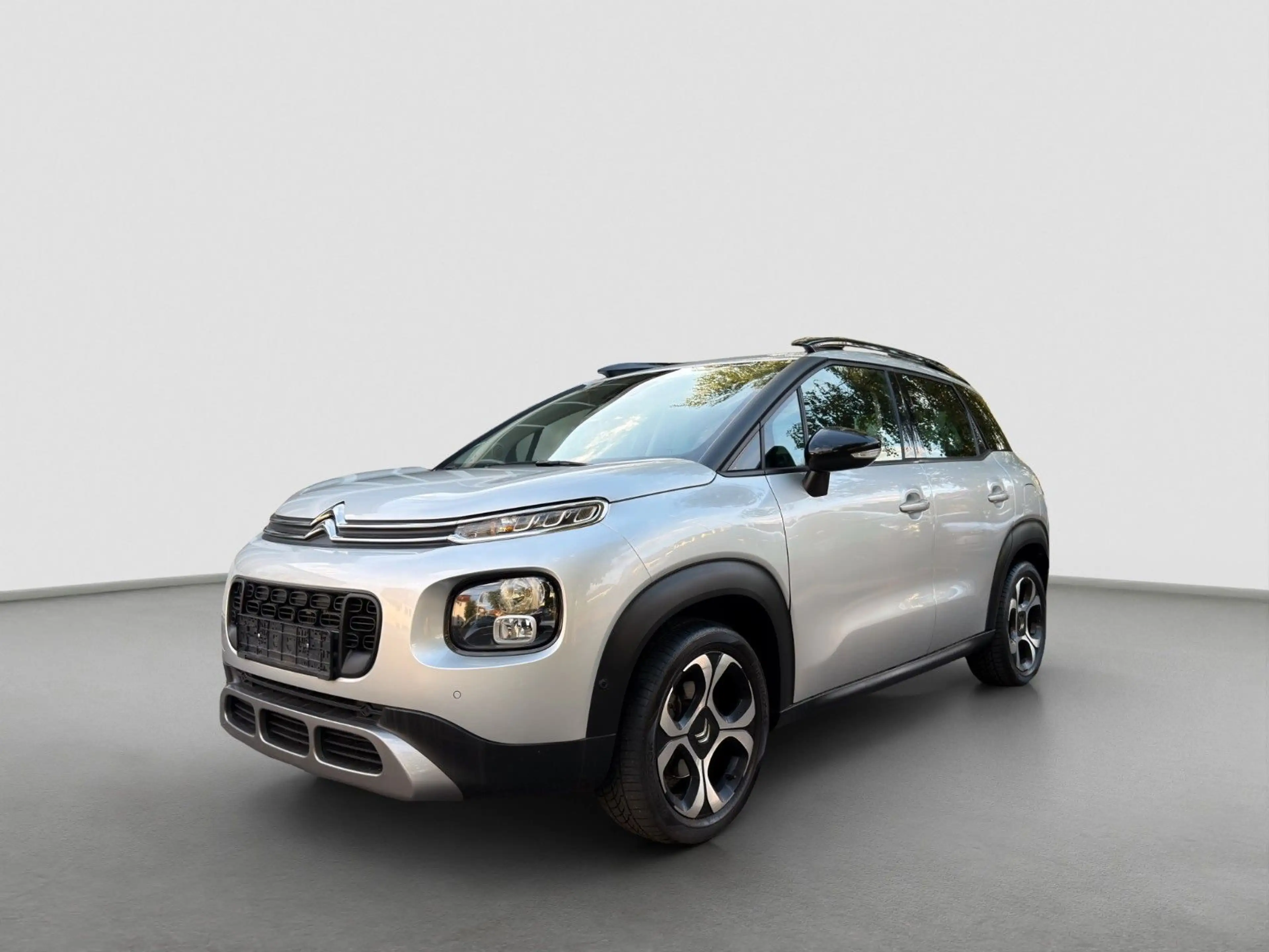 Citroen C3 Aircross Shine*1.Hand*Pano*Leder*Kamera*SHZ..