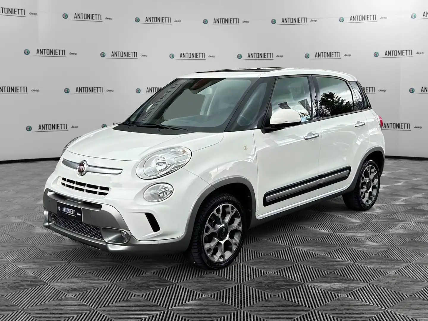 Fiat 500L 500L 1.3 Multijet 85 CV Trekking Weiß - 1