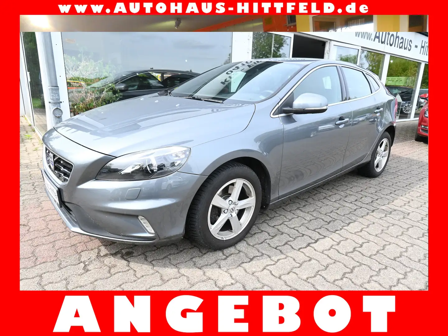 Volvo V40 D2 2.0 *R-Design* mit toller Ausstattung Grau - 1